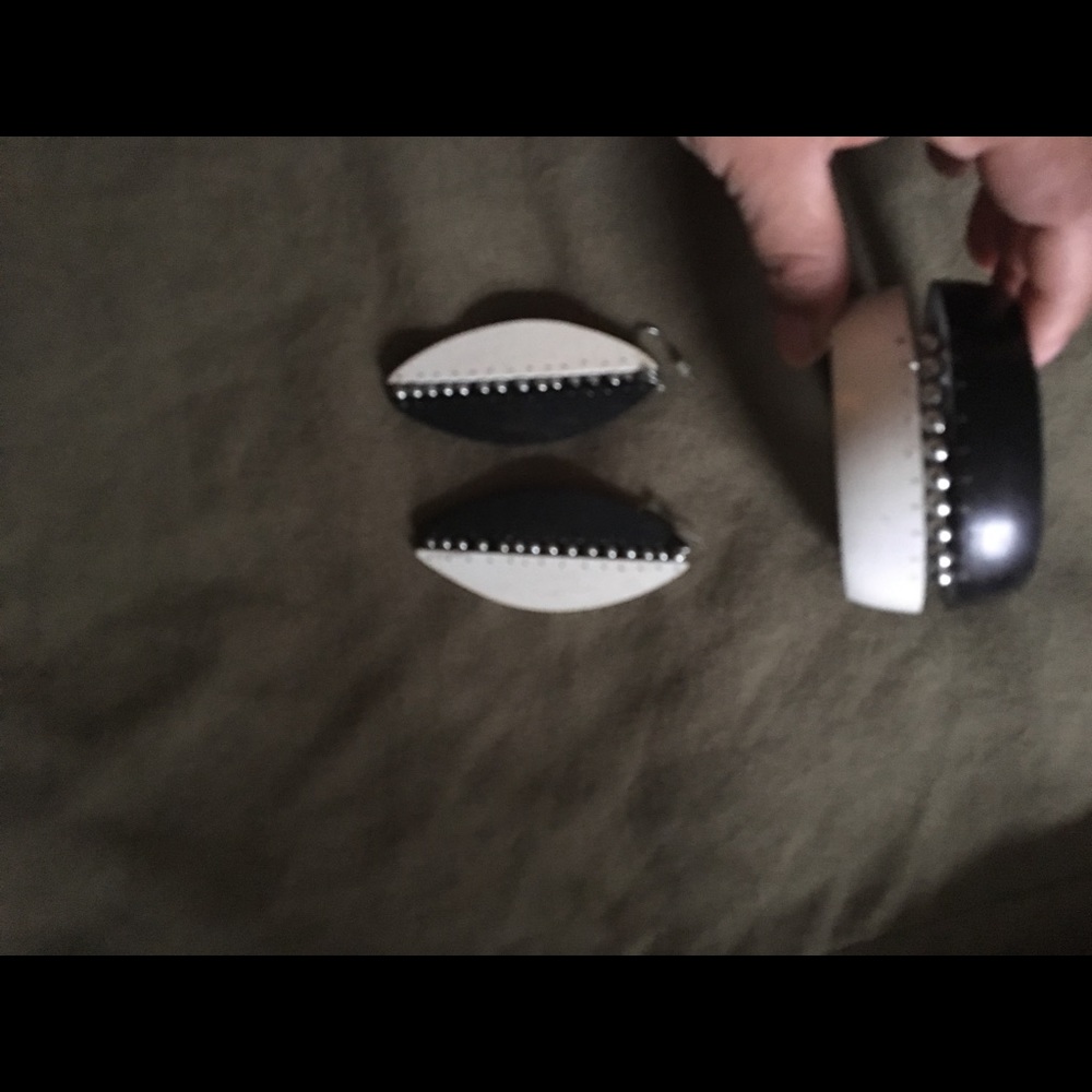 Bracelet and earring